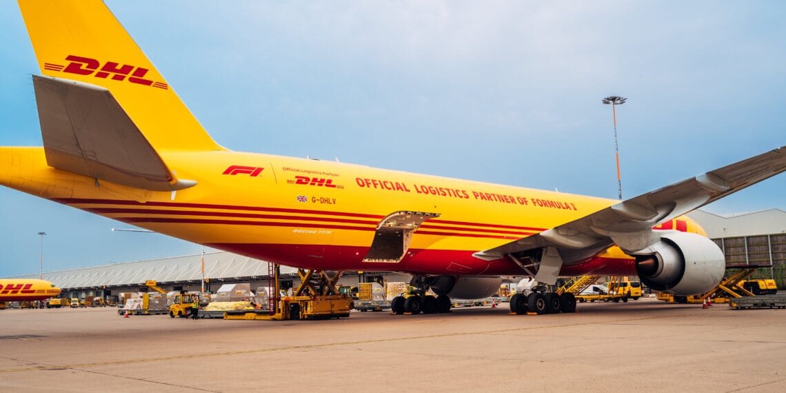 DHL Boeing 777 und Formul 1 Cargo